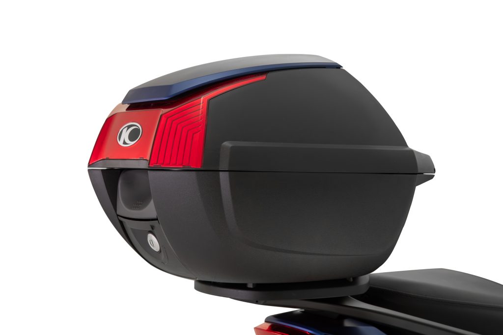 TOP CASE 35L στο χρώμα του scooter